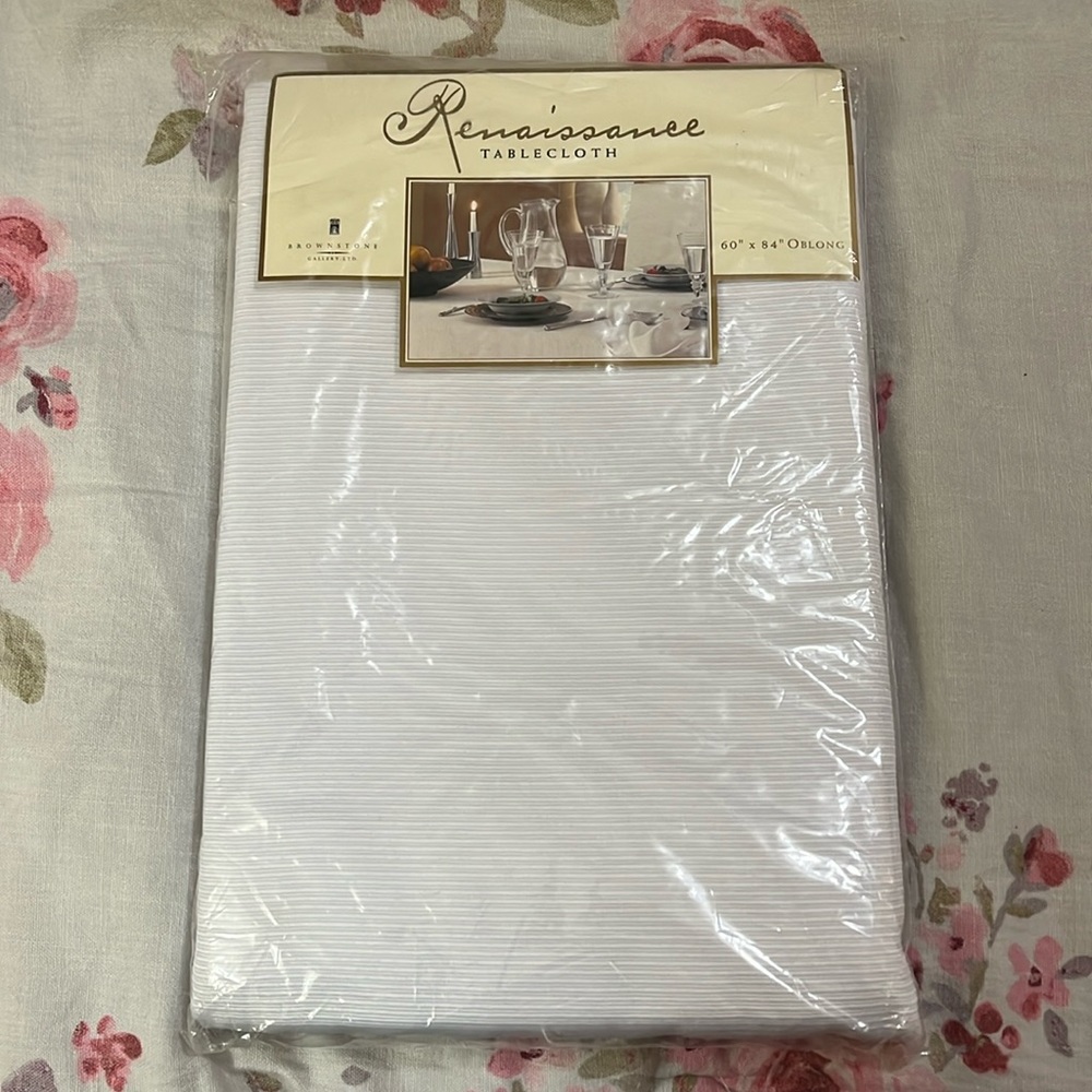 Renaissance table cloth
